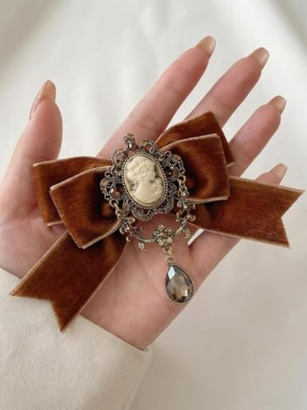 New - Vintage Teardrop Cameo Bow Brooch for‎ Women